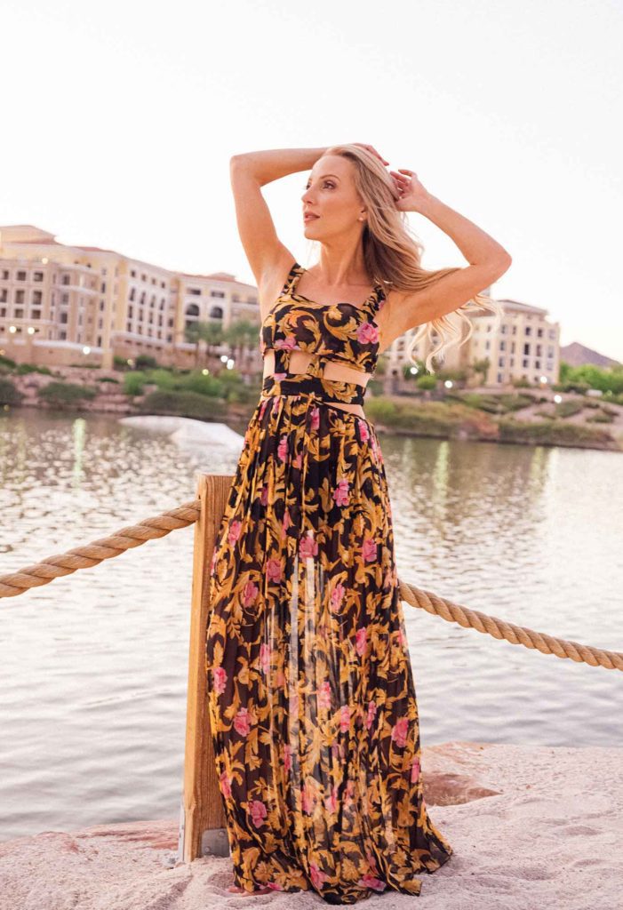flossing spring summer fashion 2021 maxi dress fashion blogger lake Las Vegas