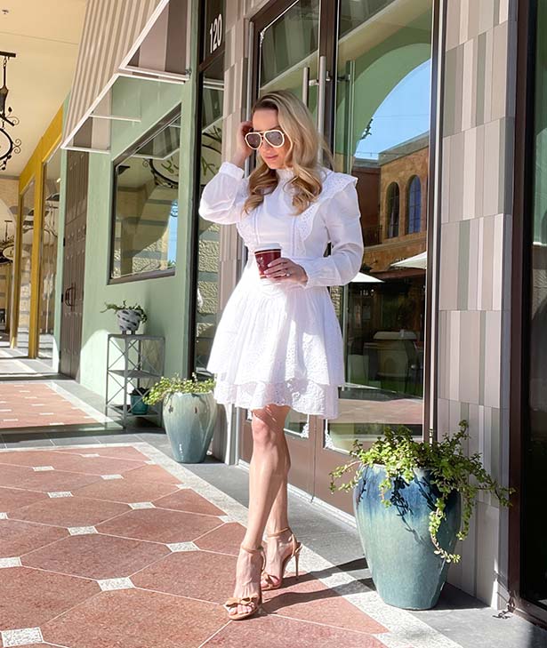 white summer eyelet lace dress long sleeves fashion blogger Eve Dawes Vegas coffee