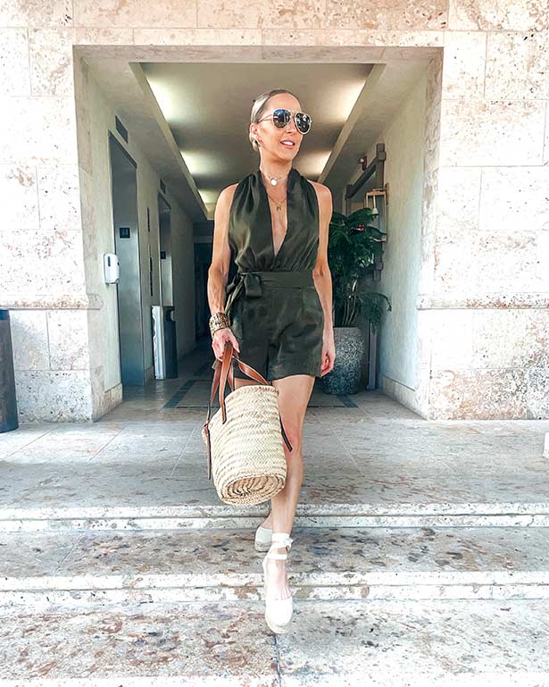 fashion blogger beach vacation tote espadrilles green romper