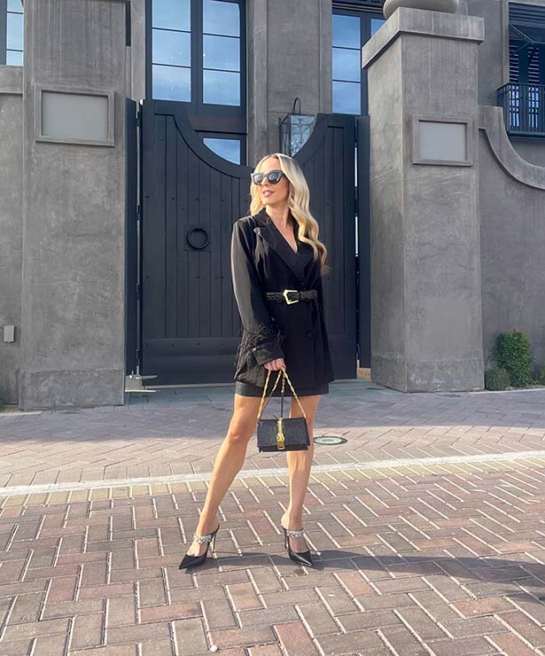 winter trends womens fashion blogger glamour gains feather blazer black