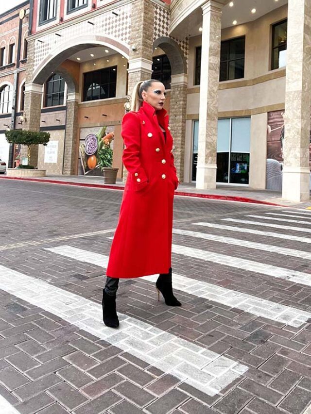 The Red Coats To Make A Statement This  Fall & Winter