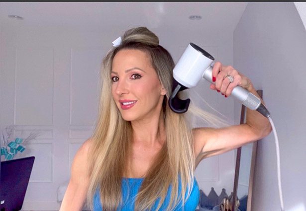 Dyson flyaway attachment supersonic hair drier results 