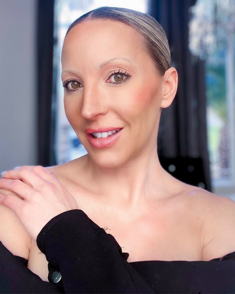 bleached eyebrow makeup natural beauty blogger Eve Dawes