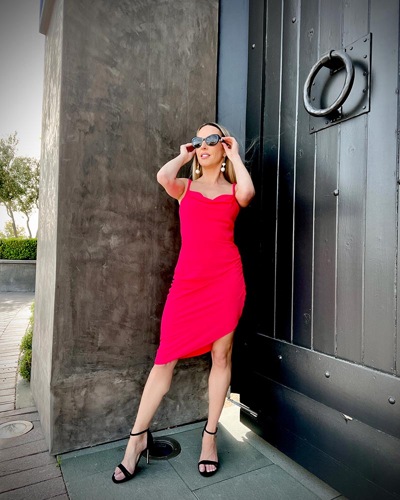 hot pink dress mini fashion blogger Eve Dawes Glamour Gains