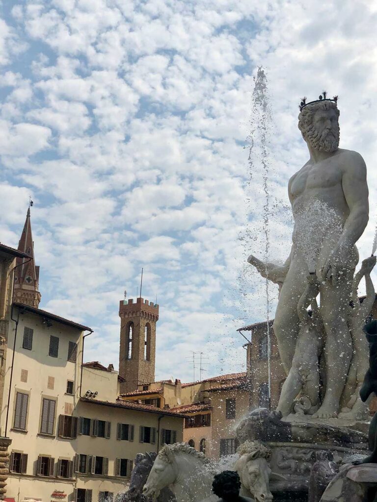 best things do Florence Piazza della Signoria neptunes fountain
