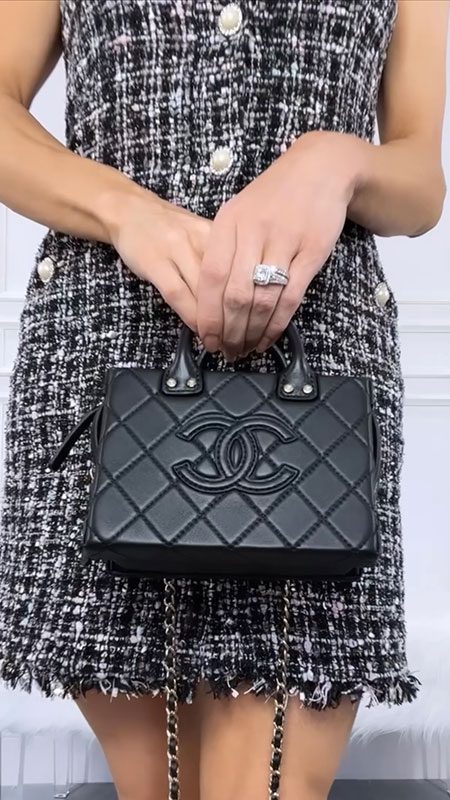 Chanel vanity clearance case review