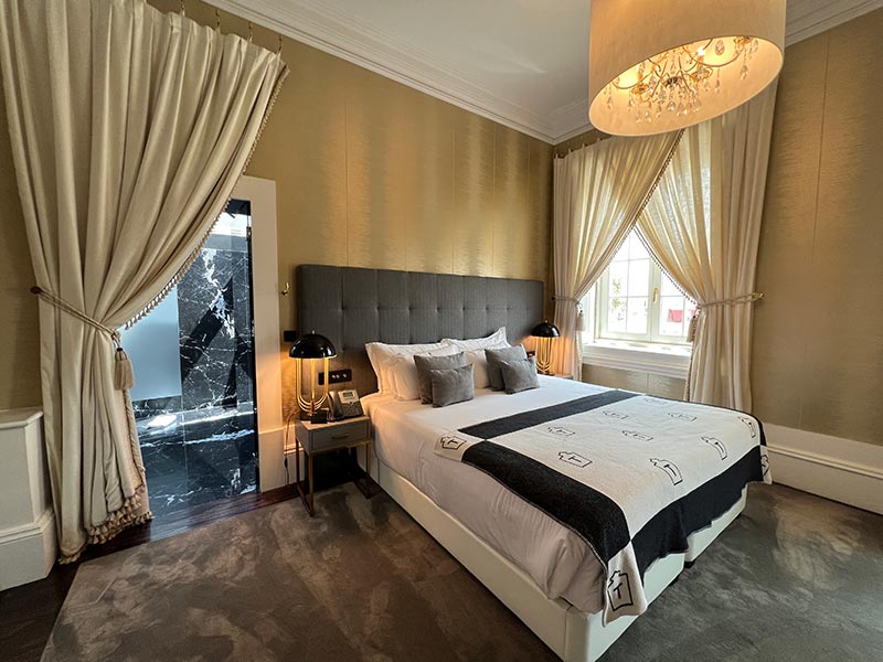 Torel Palace Porto superior double room suite