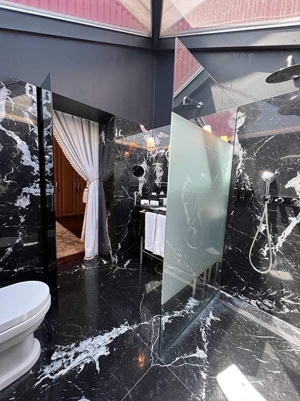 Torel Palace Porto suite marble bathroom