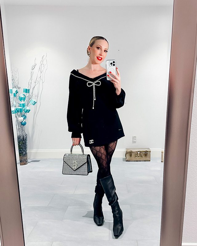 Gucci tights black logo designer fashion blogger winter outfit
