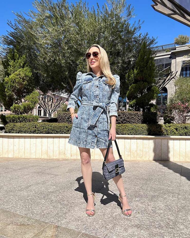 50 Best Denim Dresses For Women 2024 40 Ways To Wear Them   Denim Dress Retrofete Lema Womens Fashion Blogger 740x925 