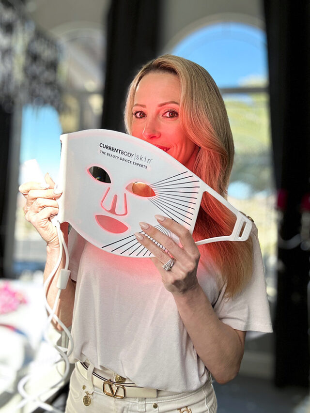 currentbody led mask red light therapy home benefits