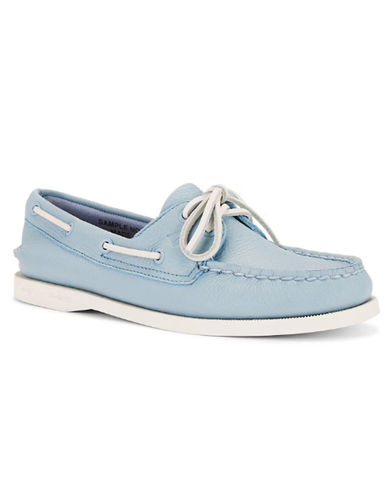 trending shoes 2025 womens boat shoes