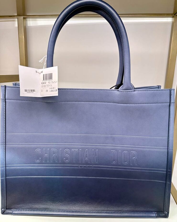 12 Top Bicester Village shopping tips for this designer outlet