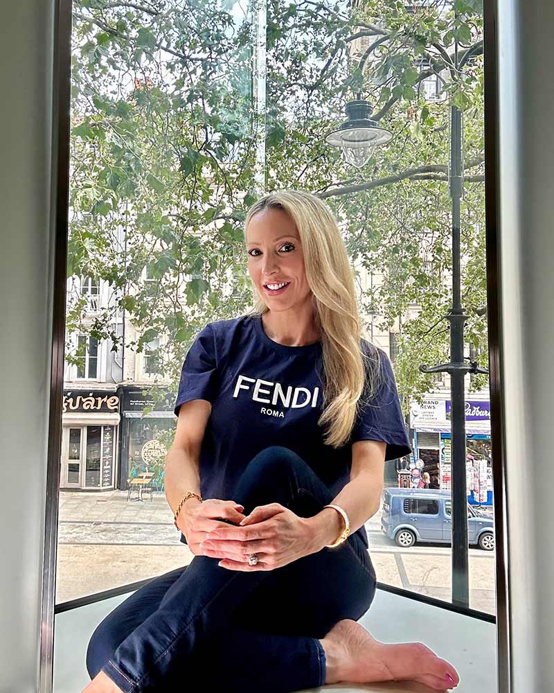 womens designer t-shirt Fendi tee