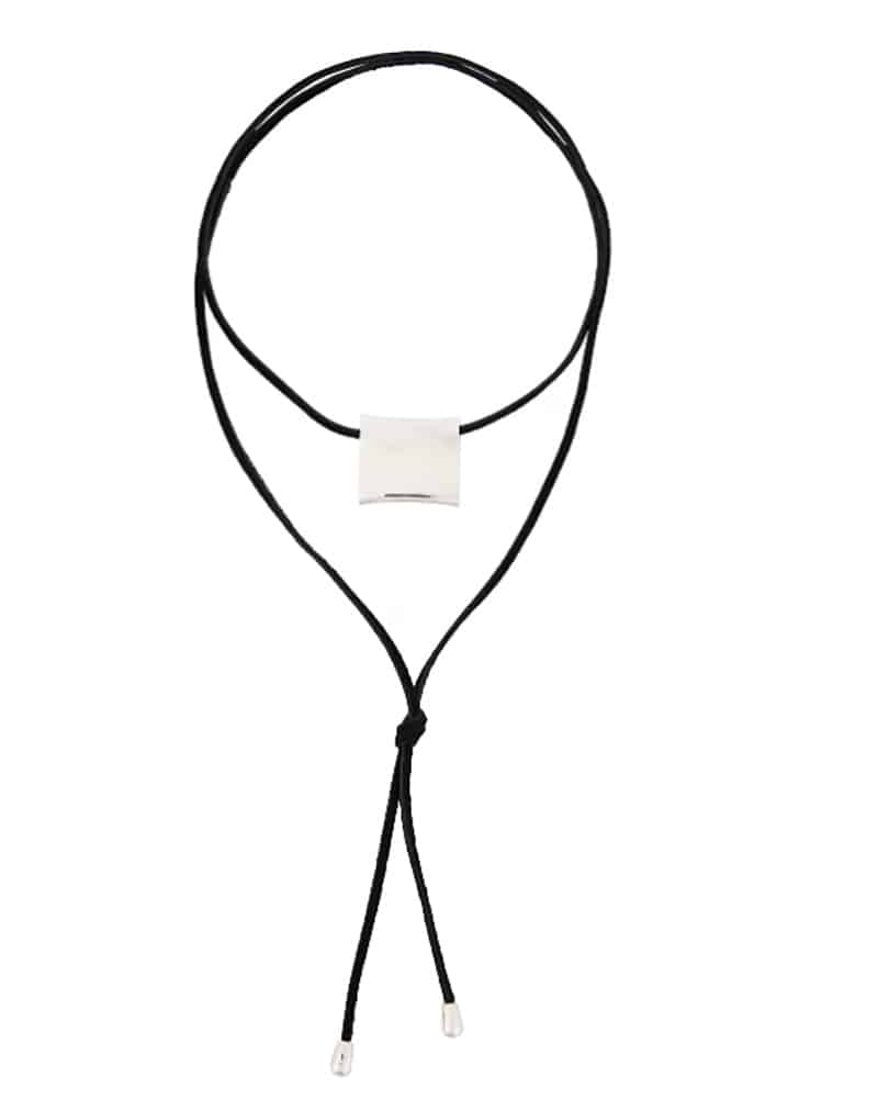 fall jewelry trends pendant necklace