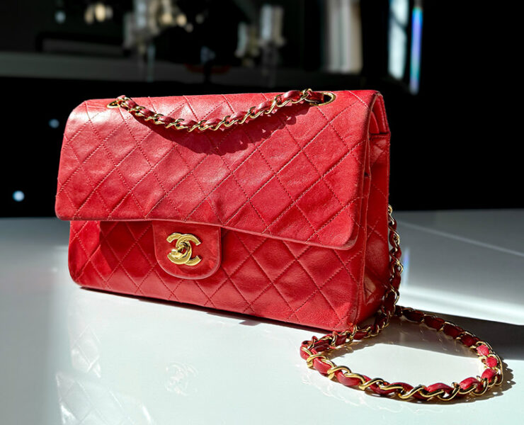 chanel classic flap bag red