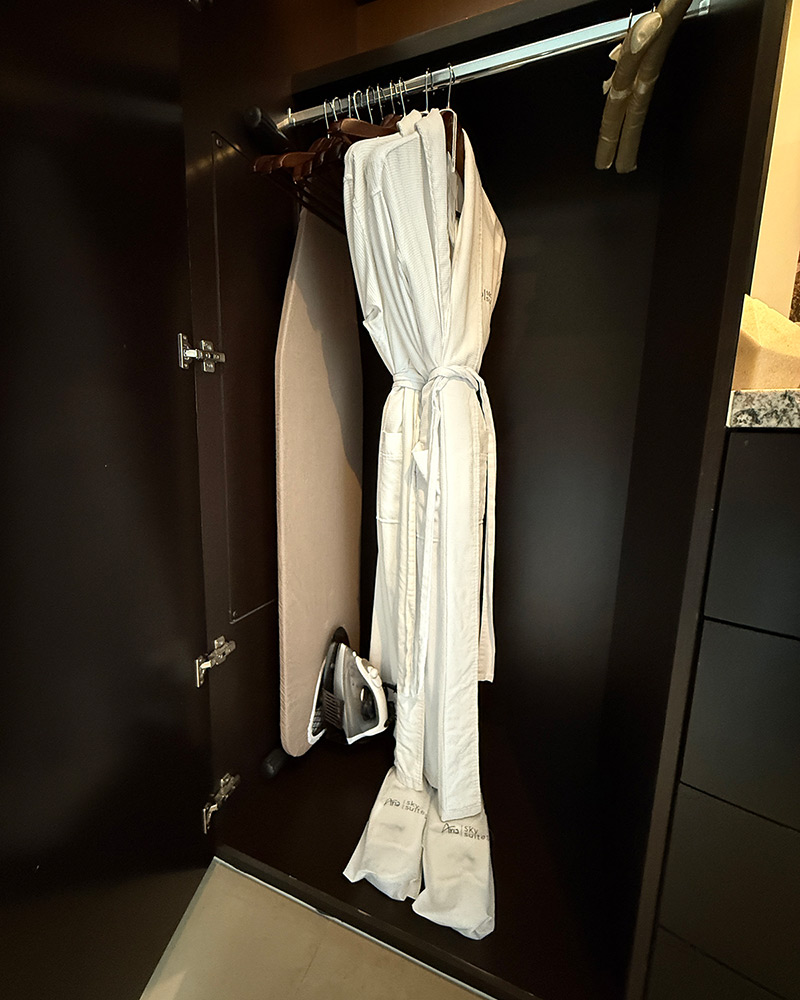 Aria Sky Suites room amenities