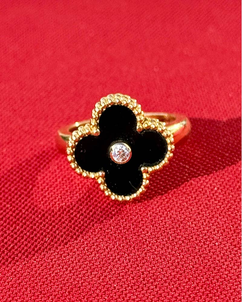 Van Cleef & Arpels Alhambra ring