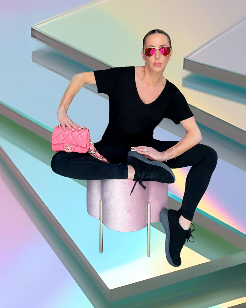 casual chanel bag outfit leggings