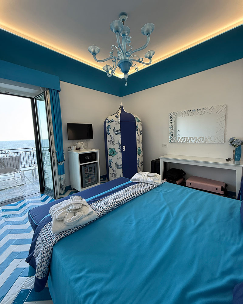 Hotel Villa Maria Pia Praiano deluxe sea view room bedroom terrace