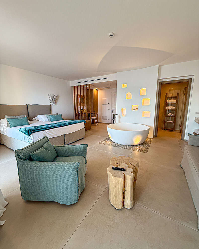 best hotel sardinia Gabbiano Azzurro hotel luxury suite