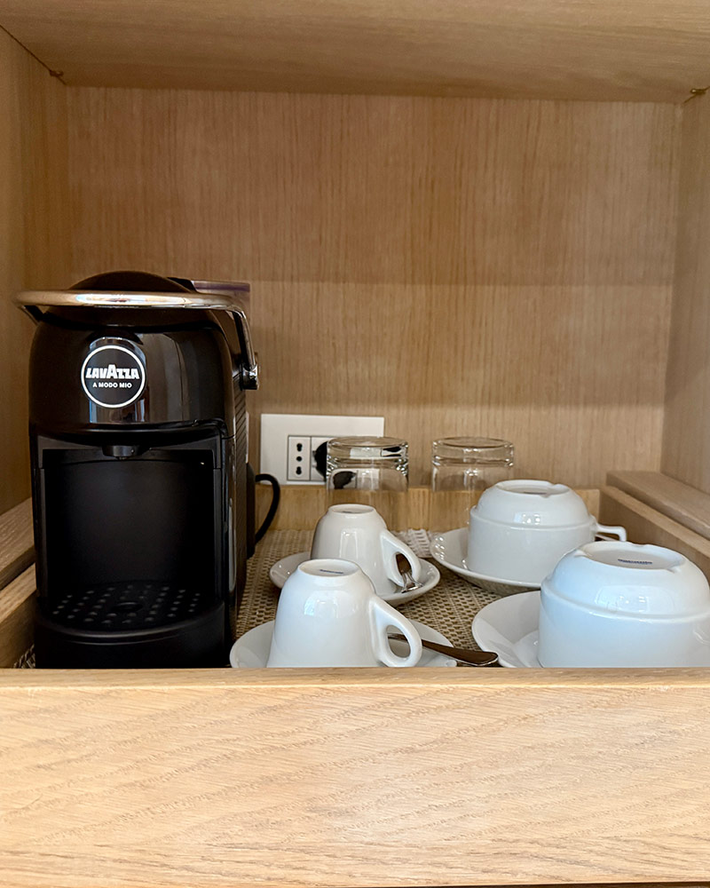 room amenities italian coffee machine