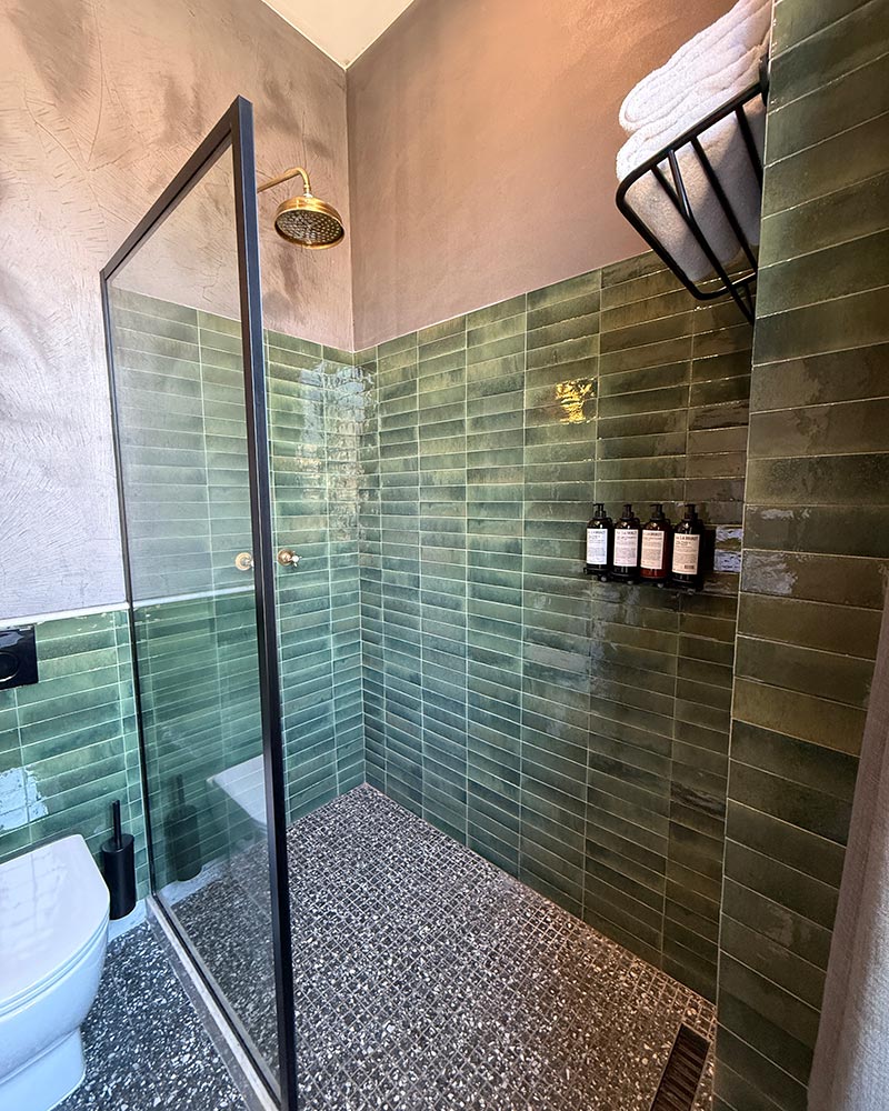 Hotel Chapter Roma bathroom
