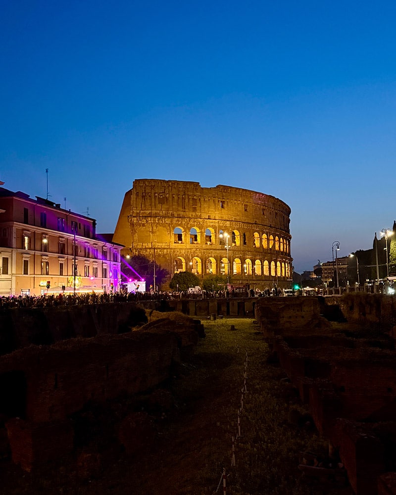 bar view colloseum rome the court bar