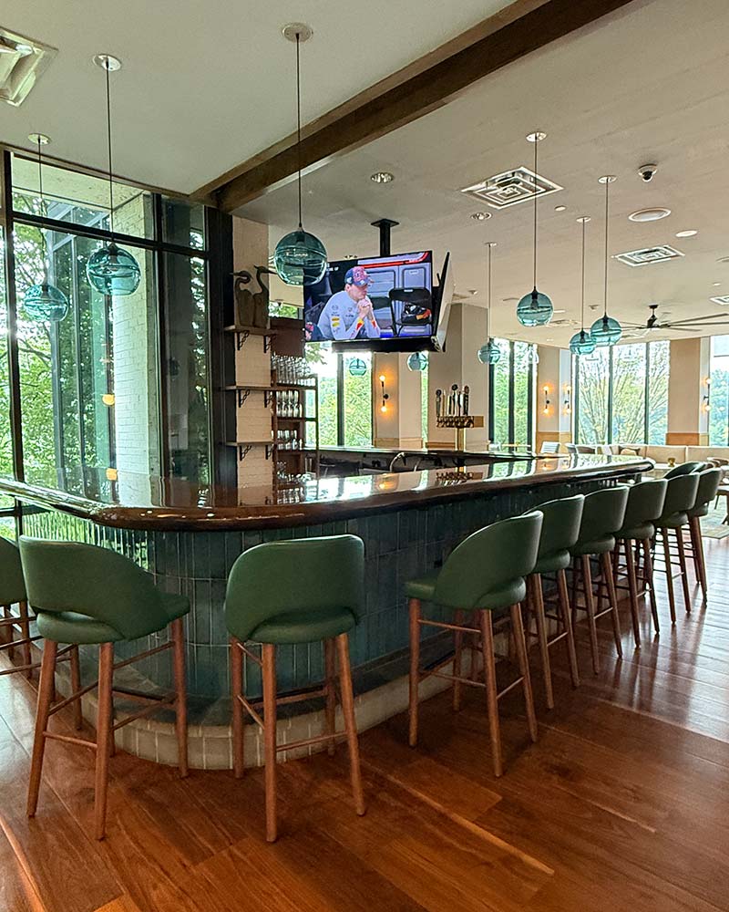 Merriweather Lakehouse Autograph Collection hotel bar