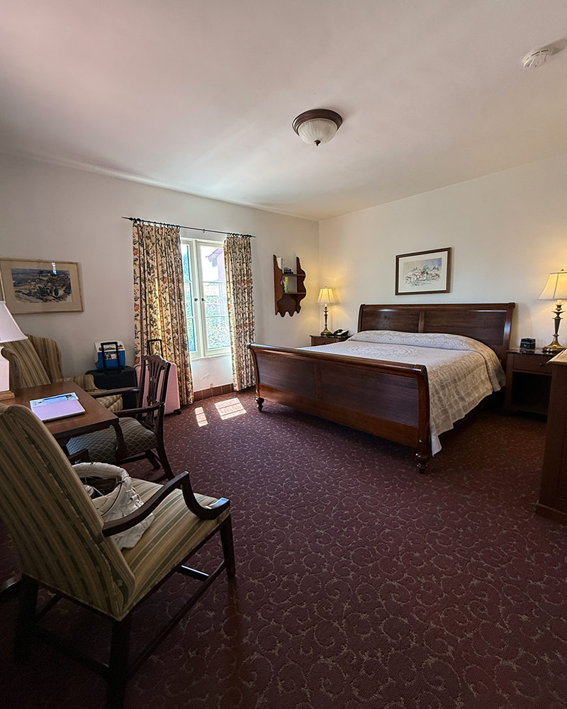 the Arizona Inn patio king room
