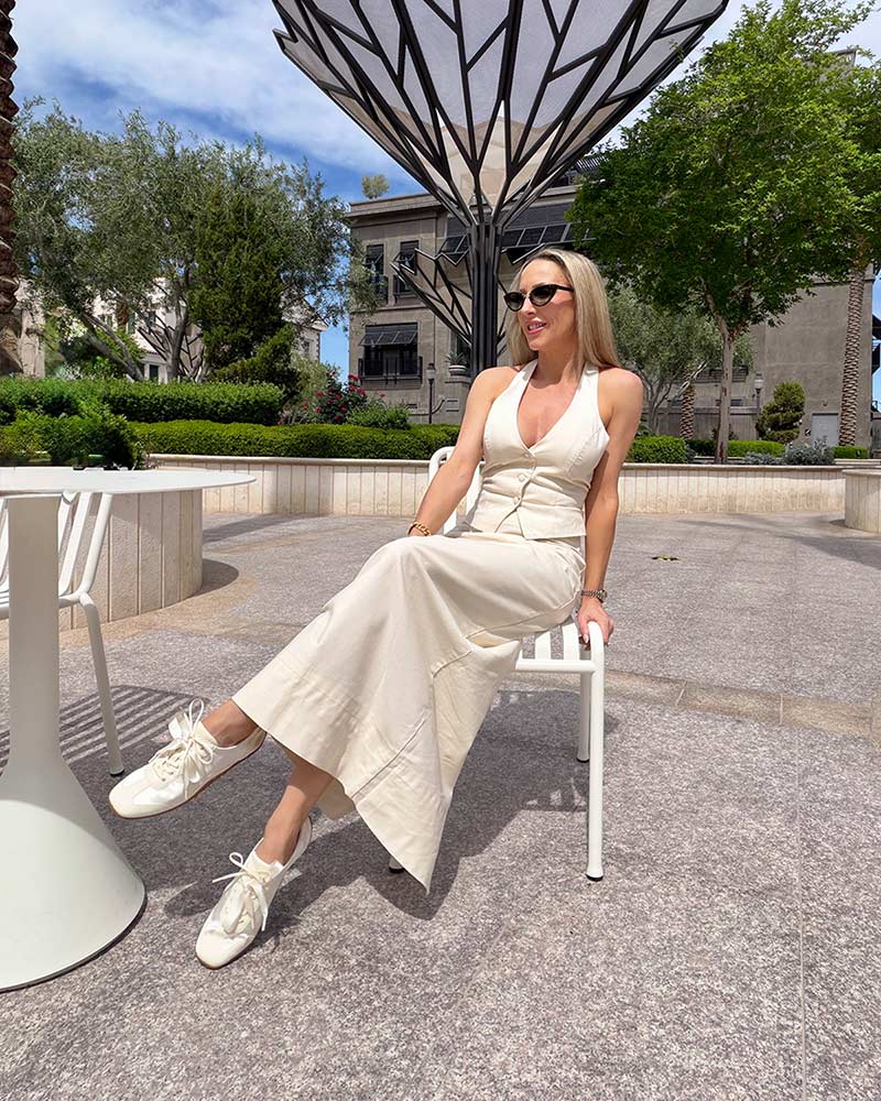 sneakerina outfit maxi skirt vest cream