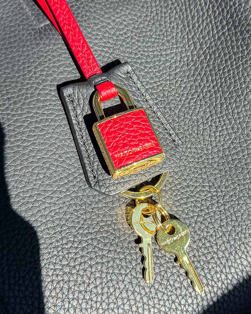 Maison de Sabré accessories padlock black red