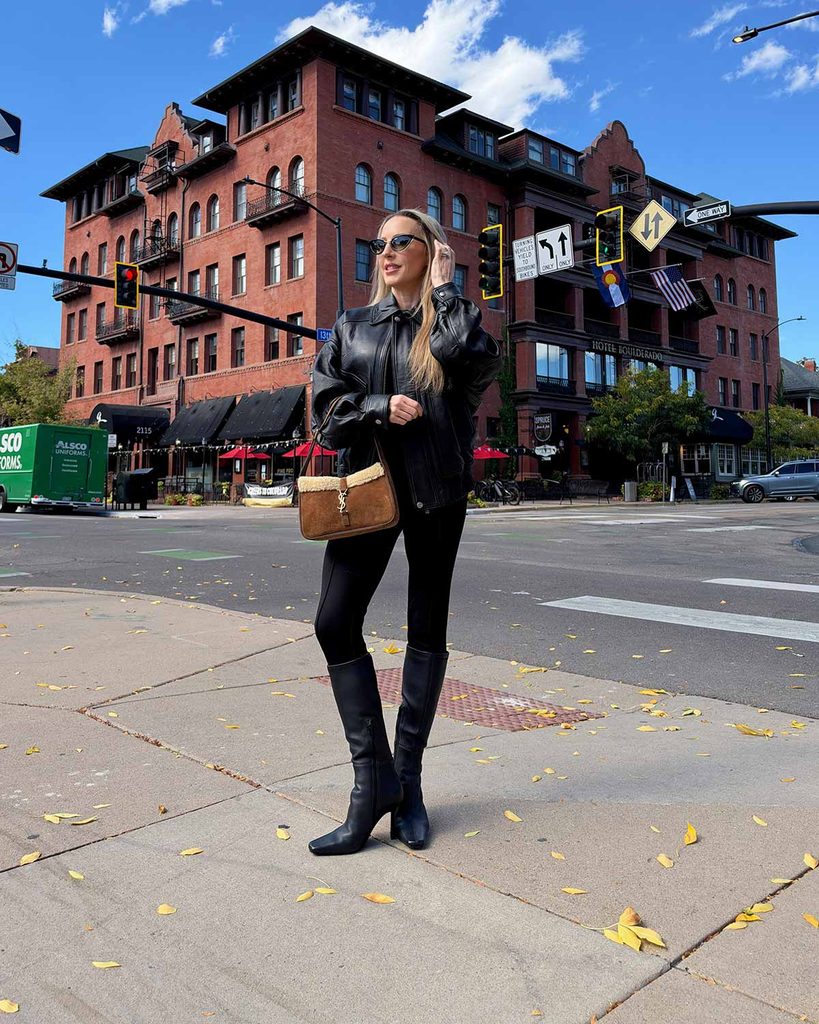 borrowed designer bag from Vivrelle brown suede Saint Laurent Le 5 À 7