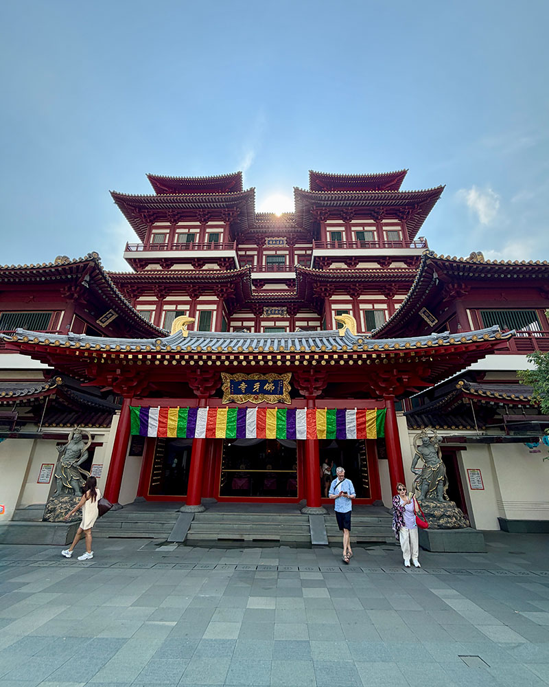 buddha tooth relic temple singapore