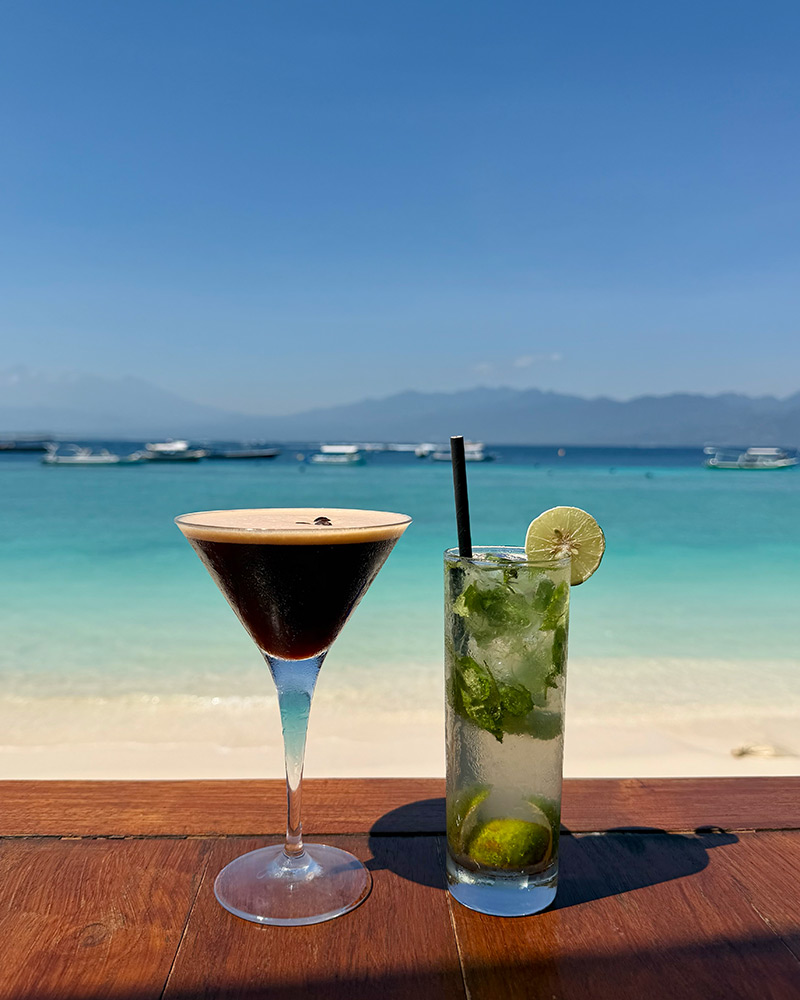 things to do gili islands beach cocktails gili trawangan