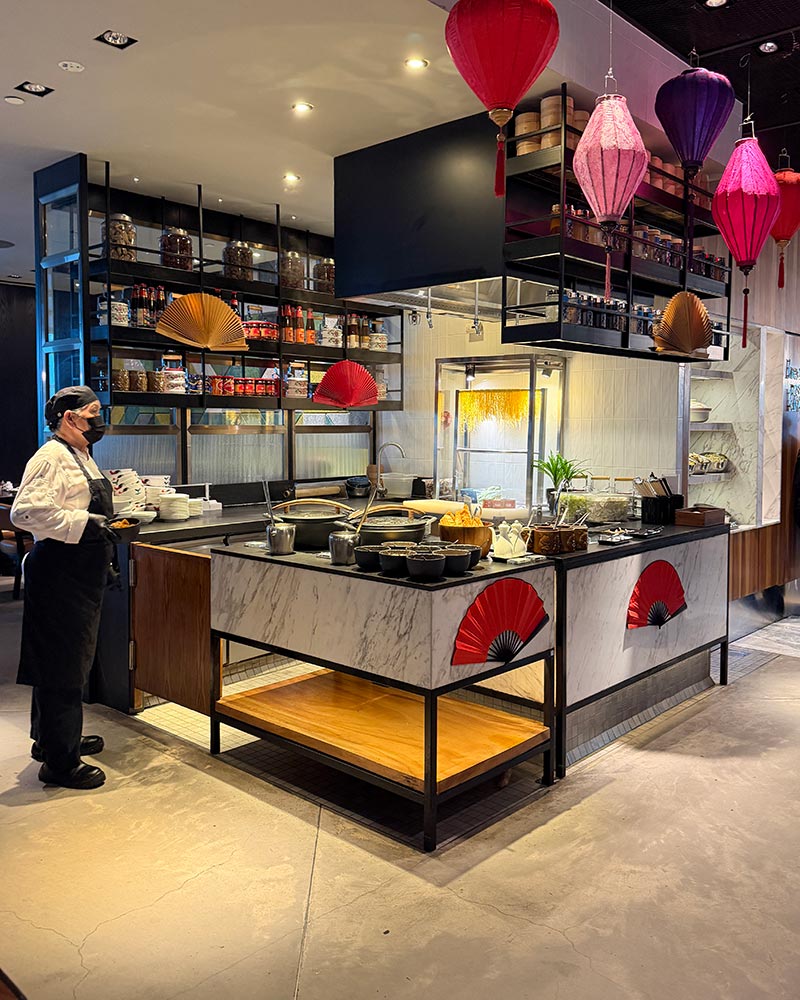 JW Marriott Hotel Singapore South Beach breakfast