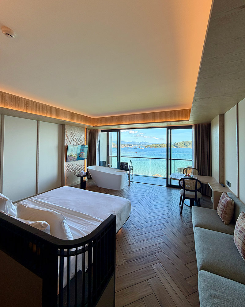 Katamaran Hotel & Resort Komodo grand premier ocean view king bed