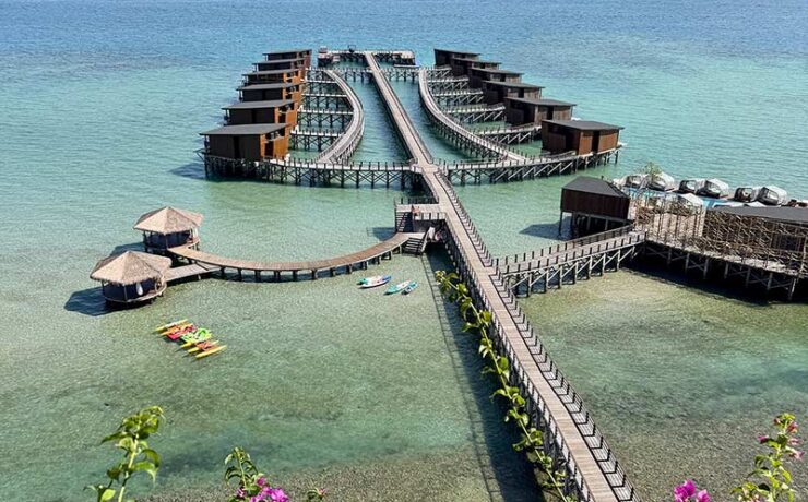 Katamaran Hotel & Resort Komodo review overwater villas