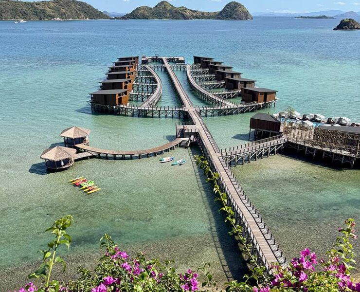Katamaran Hotel & Resort Komodo review overwater villas