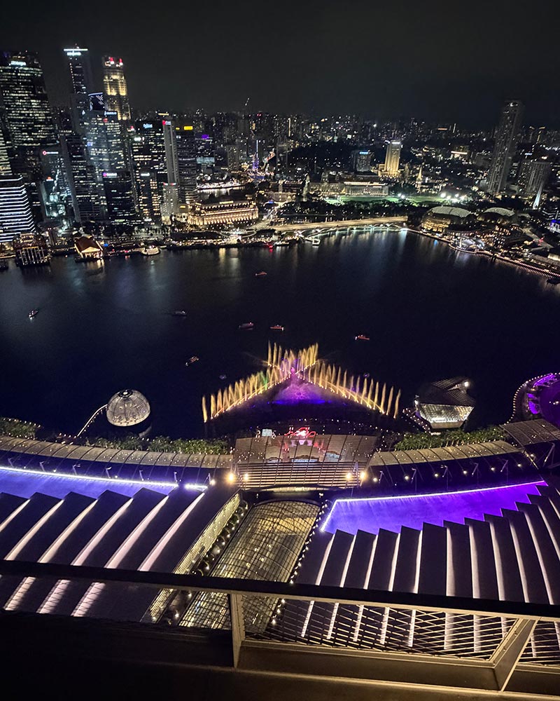 singapore things do laser show marina