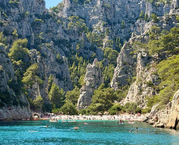 cassis france attractions boat trip calanques