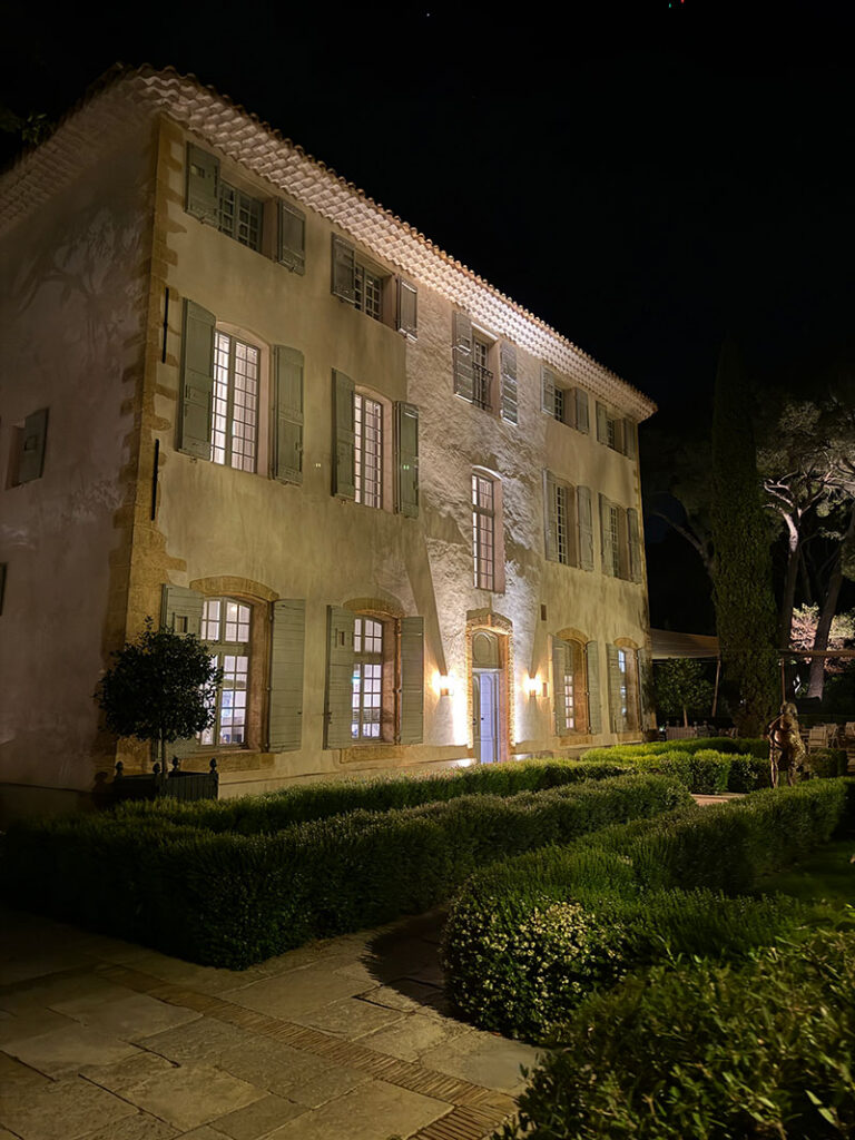 Château de la Gaude Aix en Provence relais chateaux at night