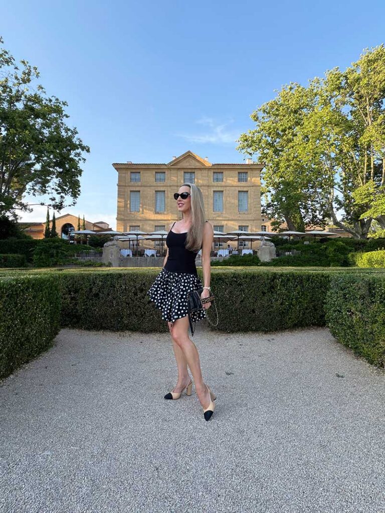 Provence summer outfit idea polka dot dress short